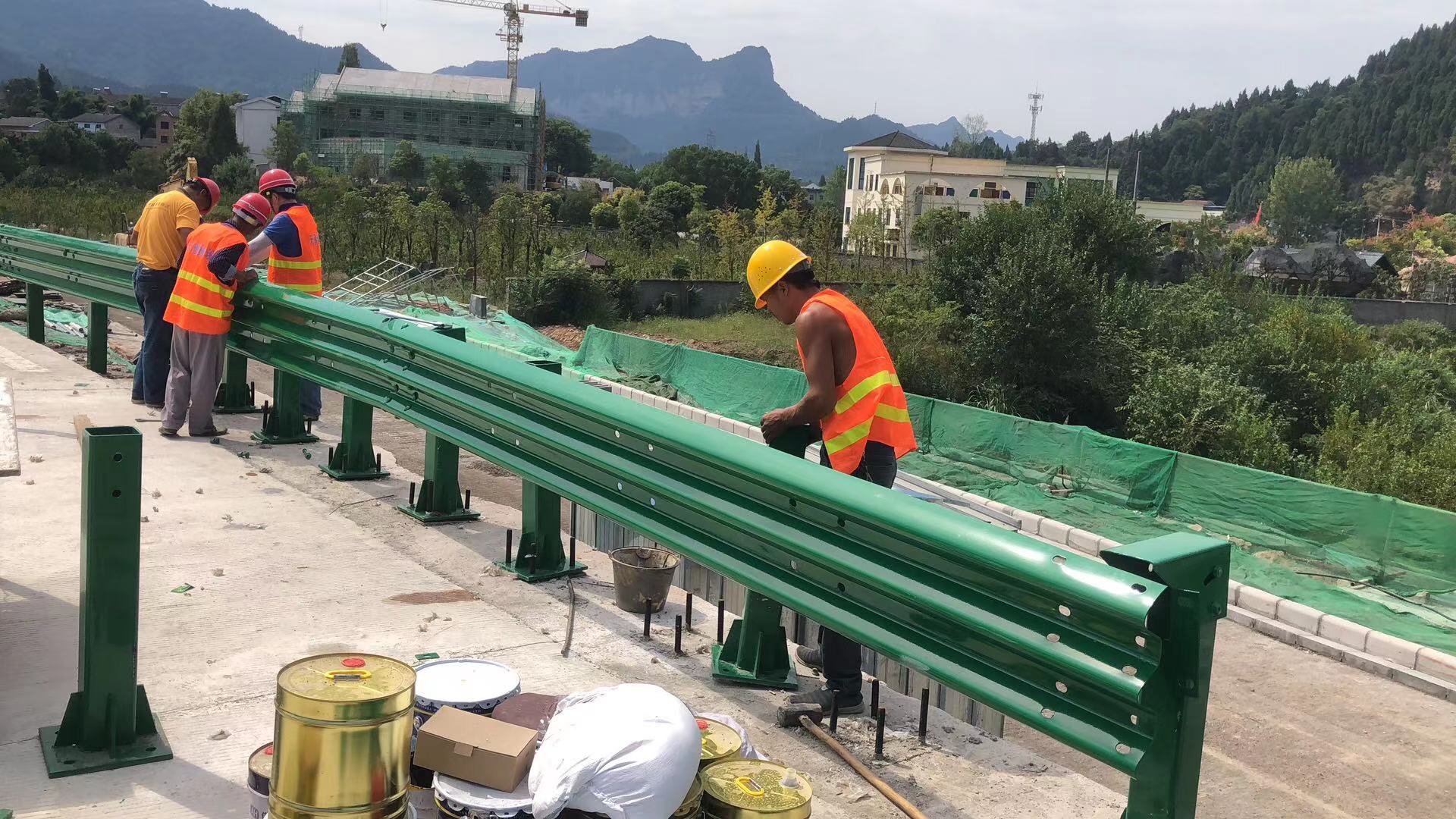 城关区热镀锌喷塑波形护栏热镀锌波形护栏 - 推荐
